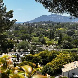 Appartement Mondello Hotellerie&consultant : De Standing 47m2 Avec Piscine, Cannes